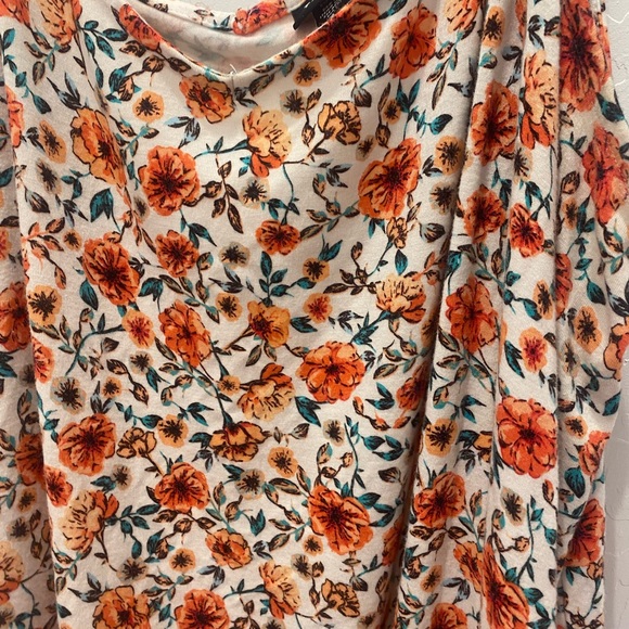 Torrid White Floral Soft Stretchy Boho Crochet Strap Tank - Picture 8 of 9